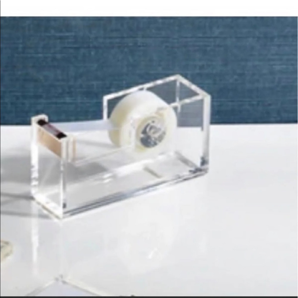 Z Galleris tap dispenser size 2.25” by 5.5” by 1.75”
